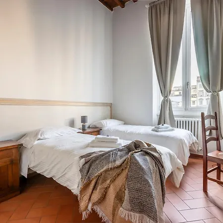 San Giovanni Apartment *